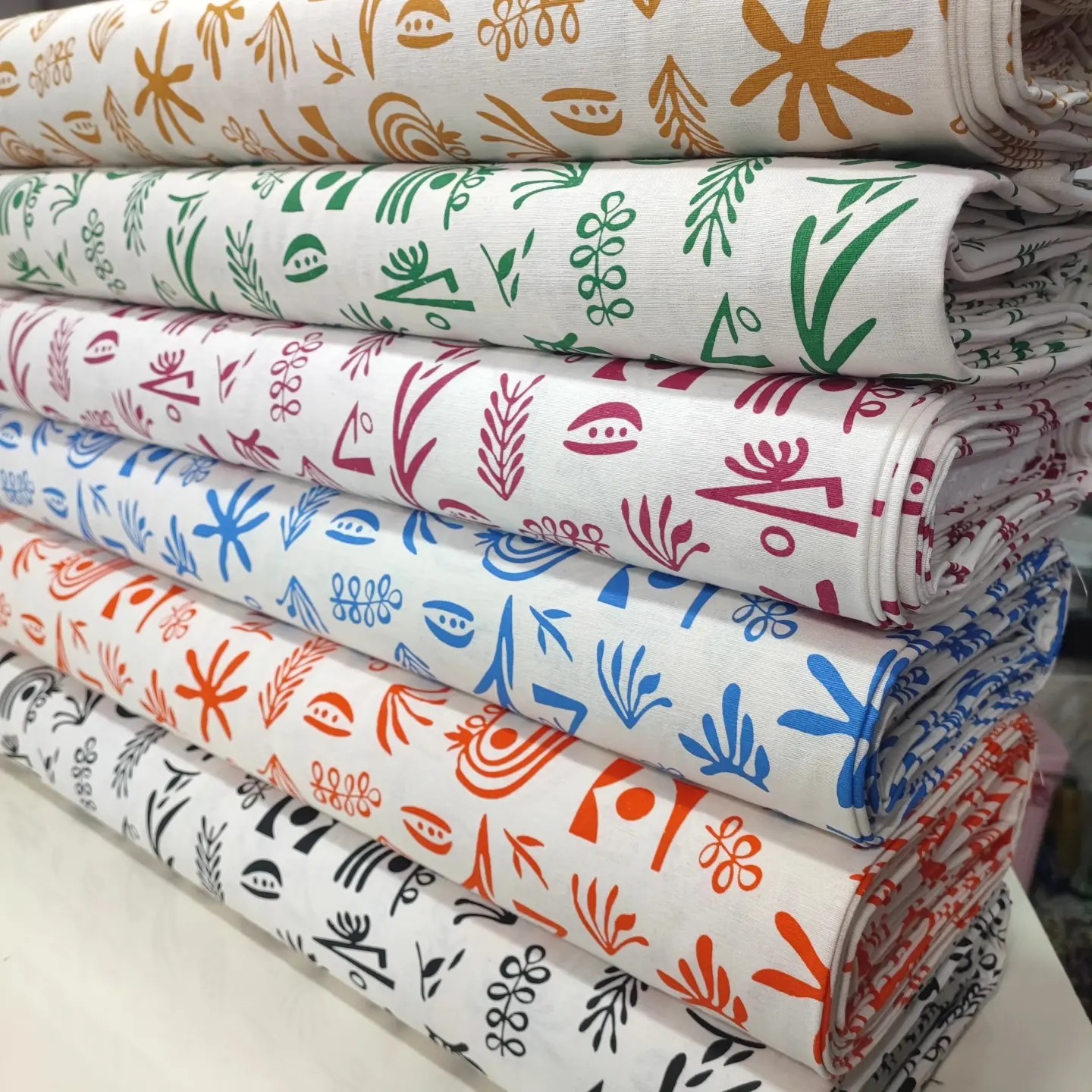 پارچه لینن طرحدار