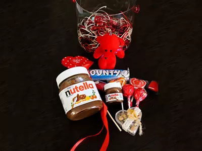 پکیج عشاق روز ولنتاین شامل نوتلا بزرگ، نوتلا کوچک و ... با تخفیف ویژه