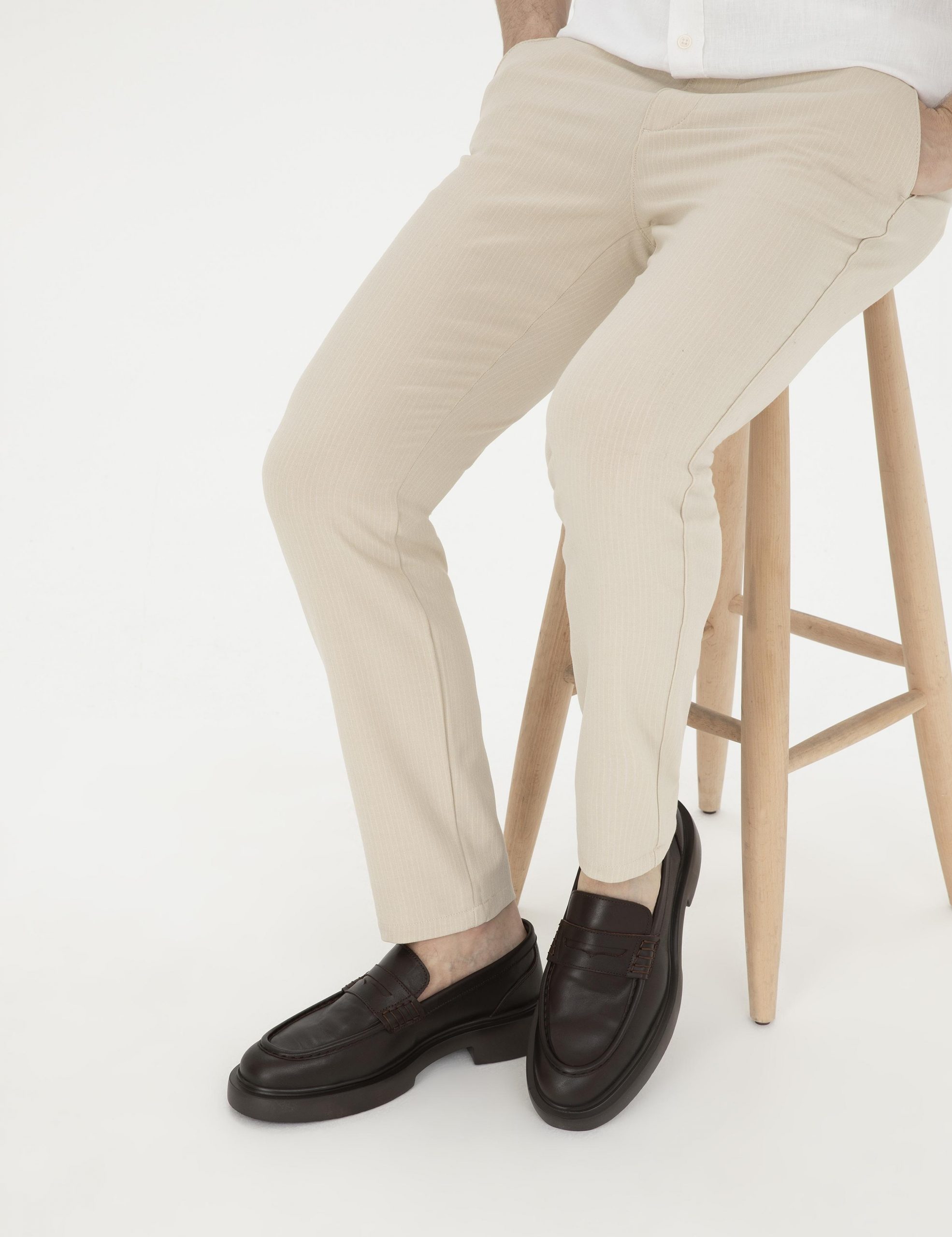 کفش روزمره مردانه قهوه ای پیرکاردین - فروشگاه لباس شهرمون