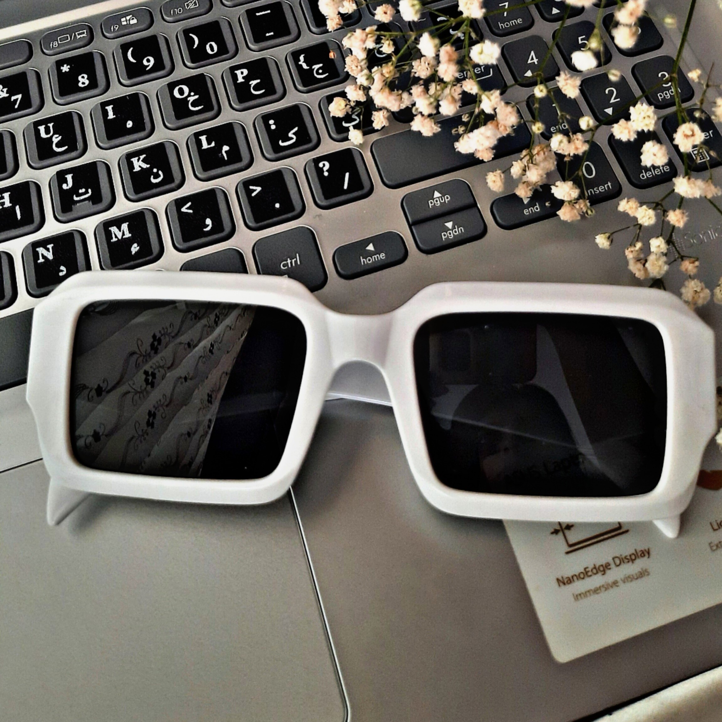 عینک آفتابی ترند مدل پرادا رنگ سفید(یونیسیکس) مربعی یووی 400