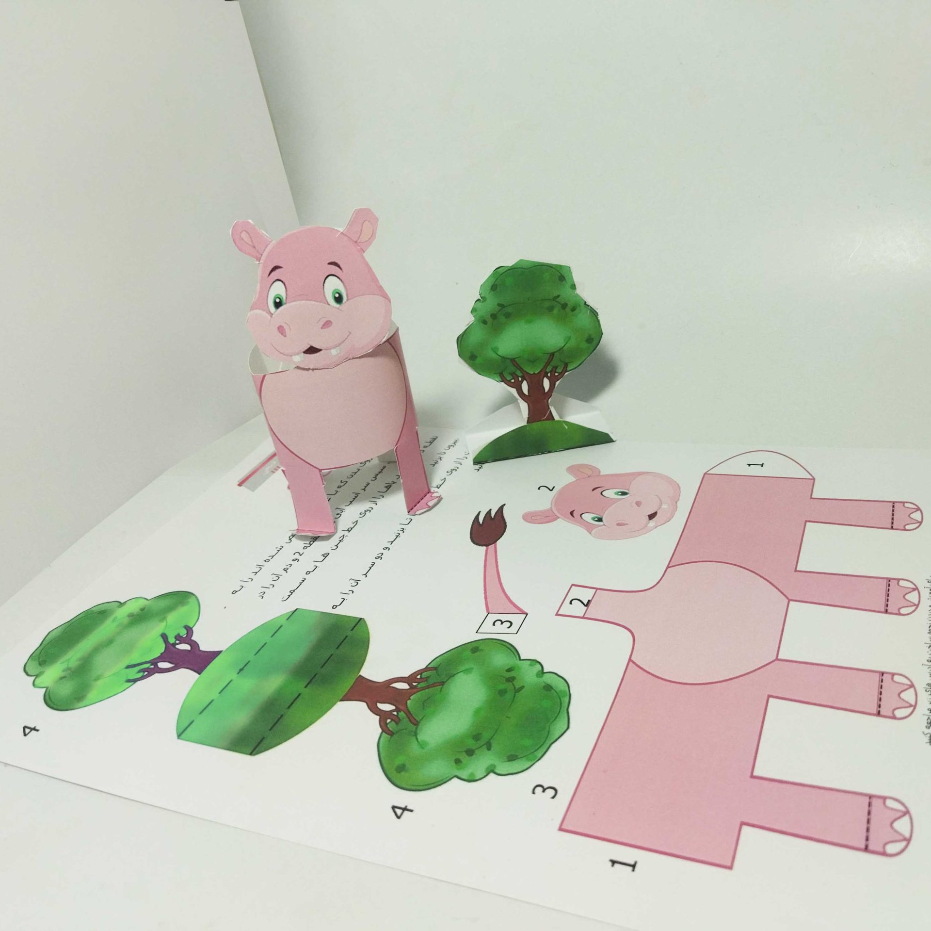 کاردستی سه بعدی طرح حیوانات- اسب آبی