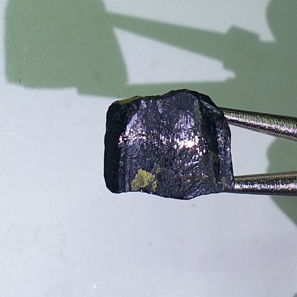 سنگ تورمالین مشکی(شورل)،با کیفیت،فرکانس و قیمت عالی،(10گرم)،(کدRT23)