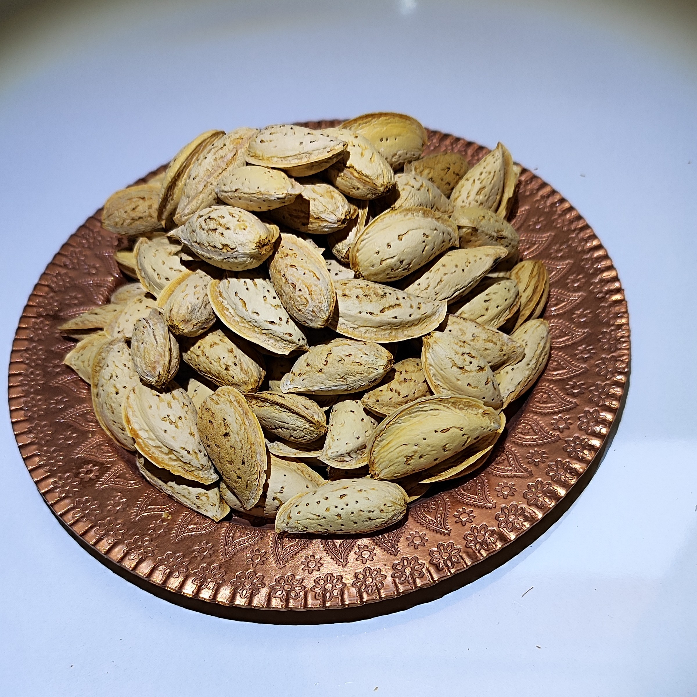 بادام تلخ منقی