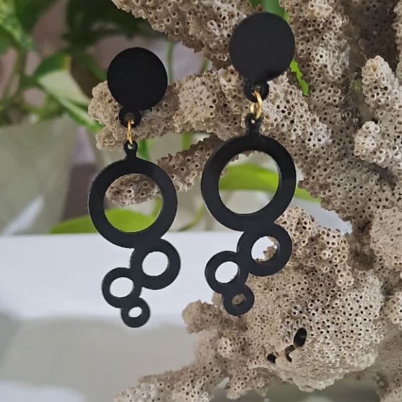 گوشواره مشکی اویز