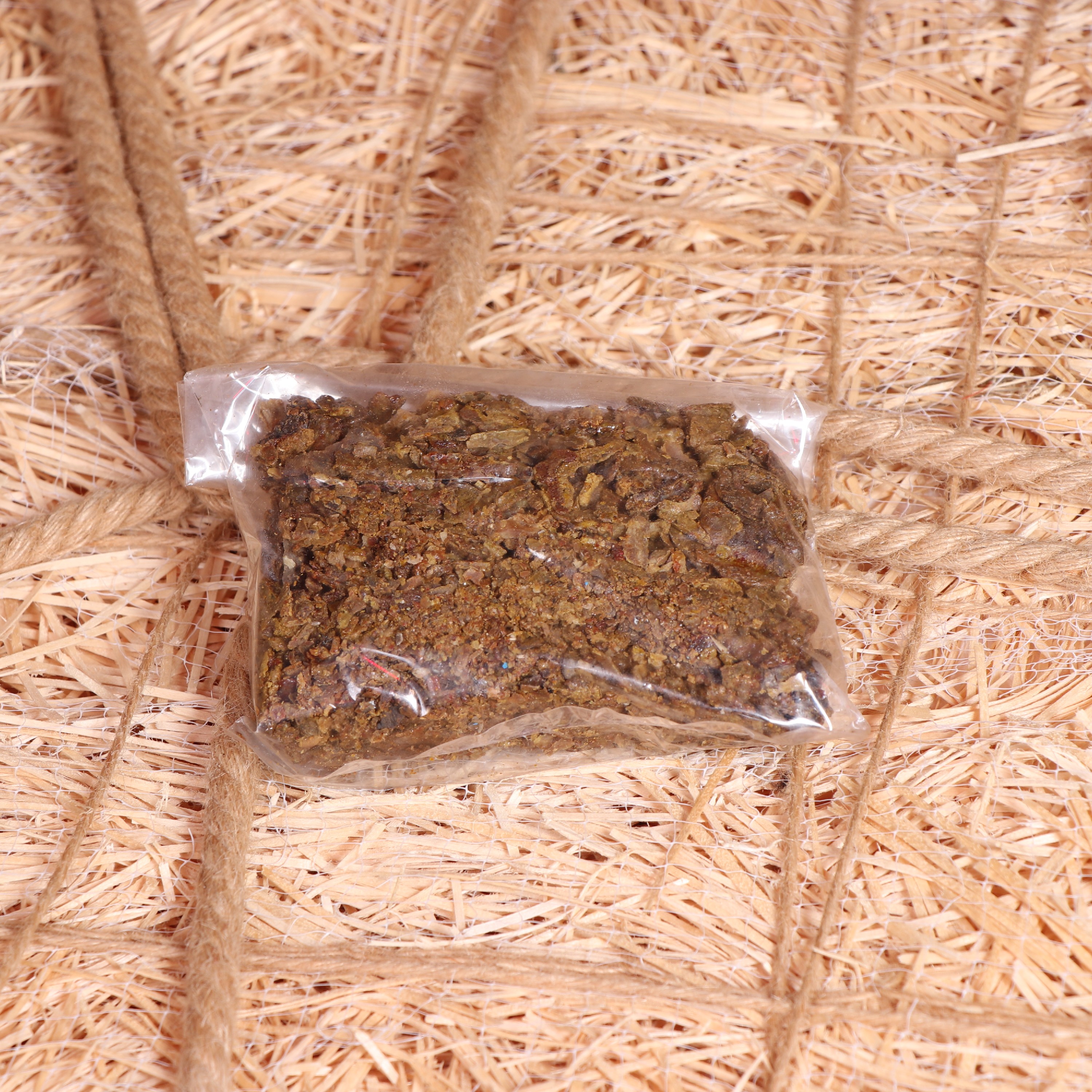 بره موم طبیعی زنبور عسل ( 100 گرم )