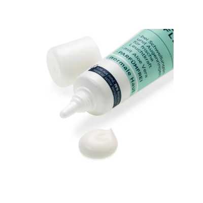 سرم دور چشم باله آ مدل آلوئه ورا حجم 15 میلی لیتر