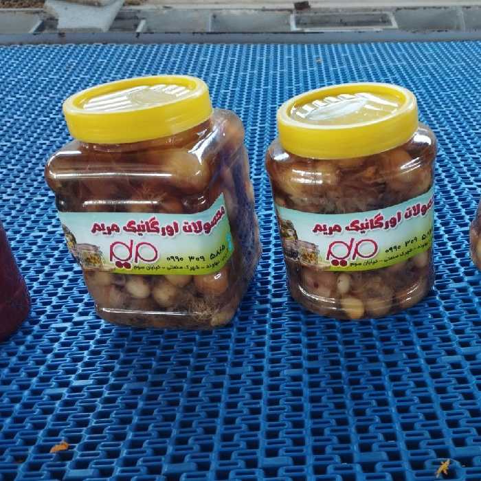 سیر ترشی ، سیر درجه یک همدان ، با کیفیت عالی ، فاقد هر گونه مواد افزودنی ،کاملا ارگانیک 