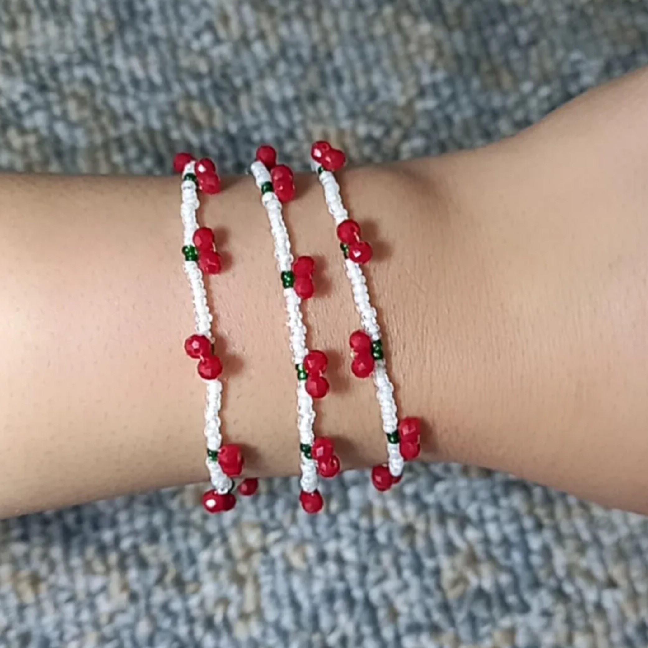 دستبندمنجوقی گیلاسی کار دست