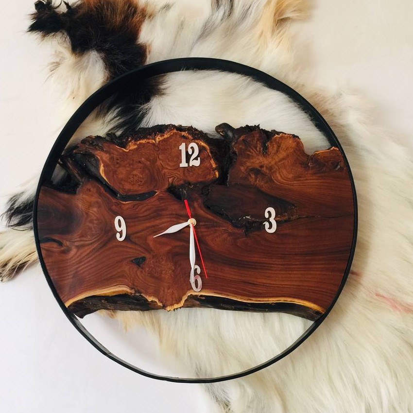 ساعت دیواری