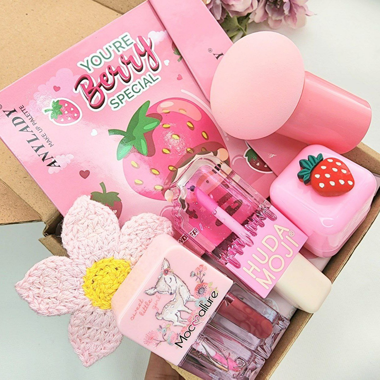 باکس کارتونی توت فرنگی