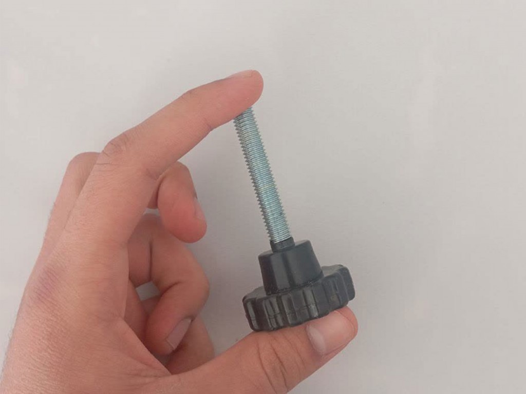 پیچ خروسکی فلکه ای 8 دوازده پر قطر دسته پلاستیکی 35 mm طول رزوه 50 mm