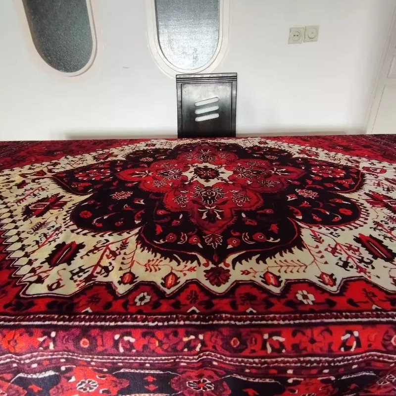 رو میزی مخمل       ابعاد بزرگ       حاشیه دار      طرح    محبت