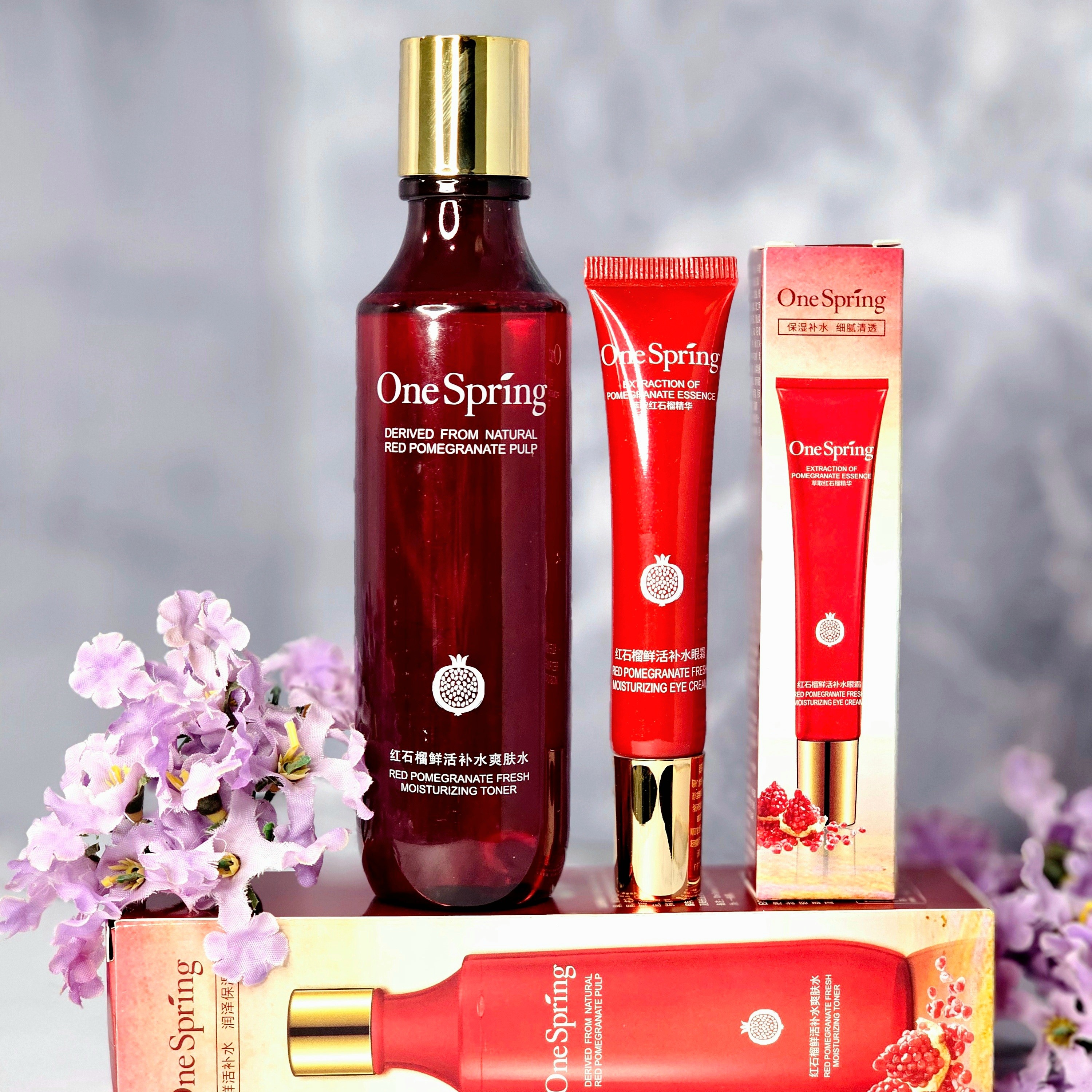 محصولات مراقبت پوستی انار  کوچک کننده منافد و روشن کننده