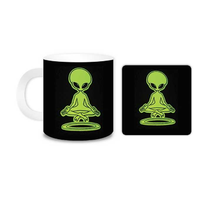 ماگ مدل آدم فضایی کد 346 به همراه زیر لیوانی