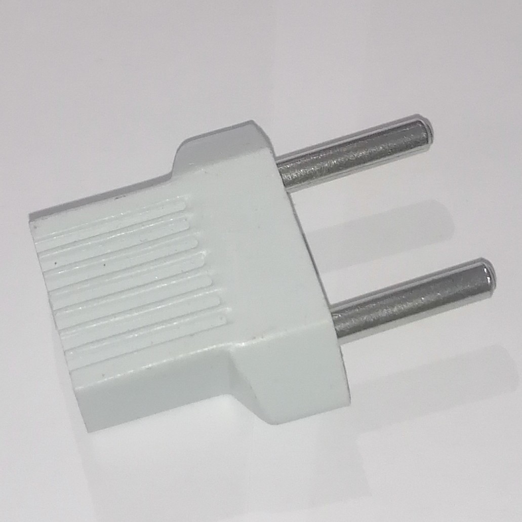 تبدیل 3 به 2 پریز برق خیلی معمولی