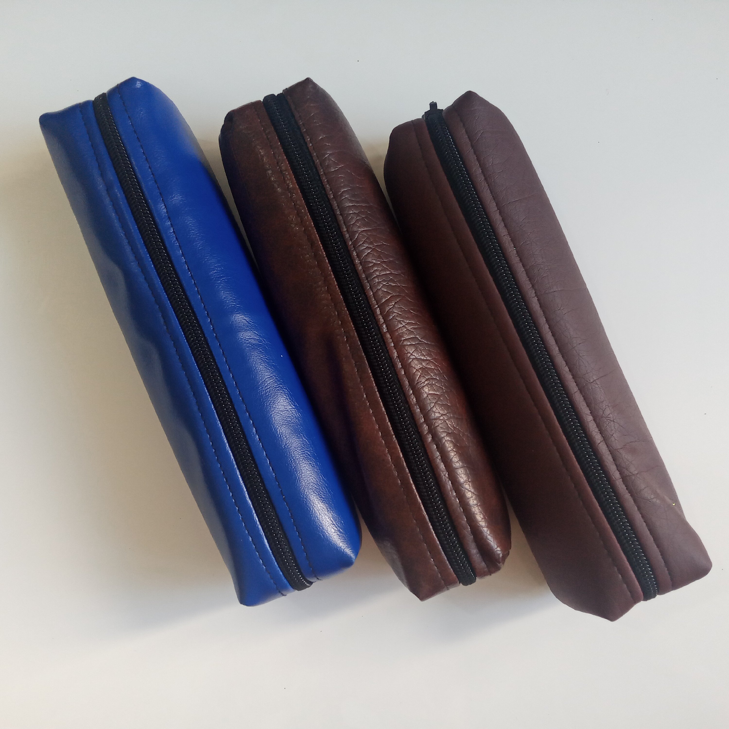 جامدادی چرم