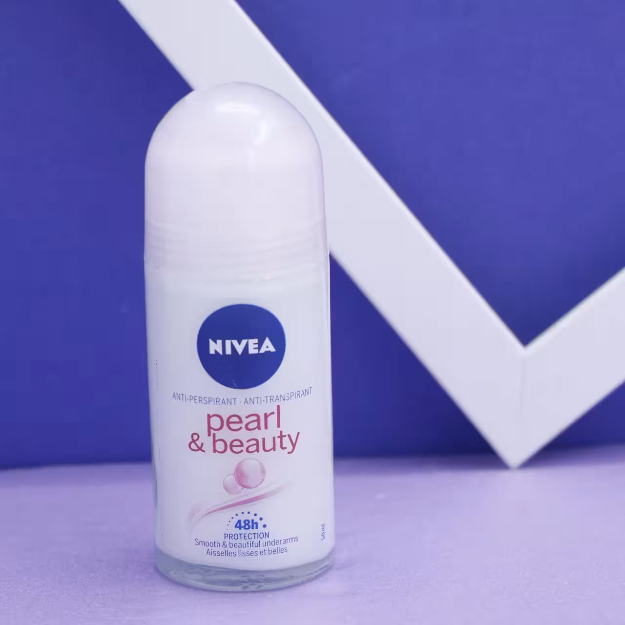 مام رول نیوا NIVEA pearl &amp; beauty حجم 50 میل 90213
