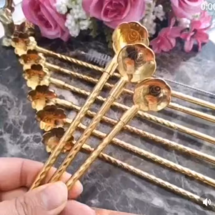 قاشق نی دار طلایی طرح گل قاشقی شربت خوری همراه فرچه شستشو