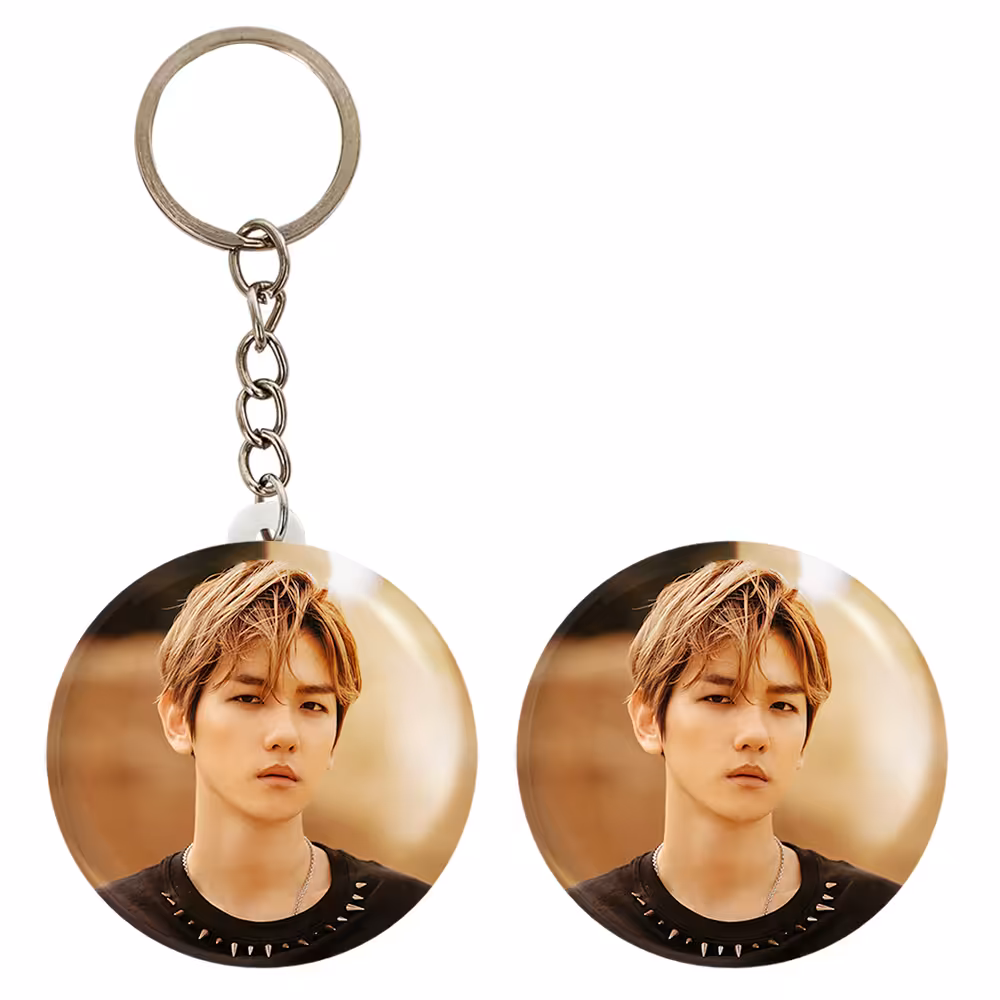 پیکسل خندالو مدل بکهیون گروه اکسو EXO کد 16770 به همراه جاکلیدی