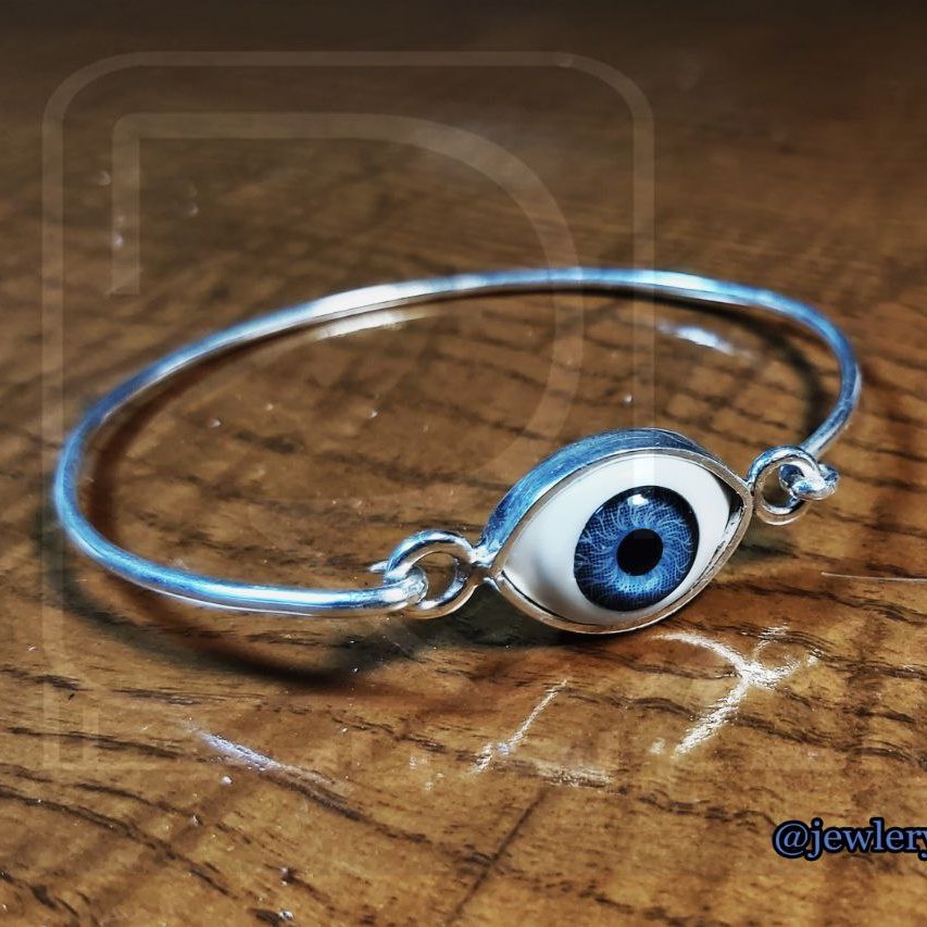 دستبند چشم از مجموعه تو را نگاه میکنم