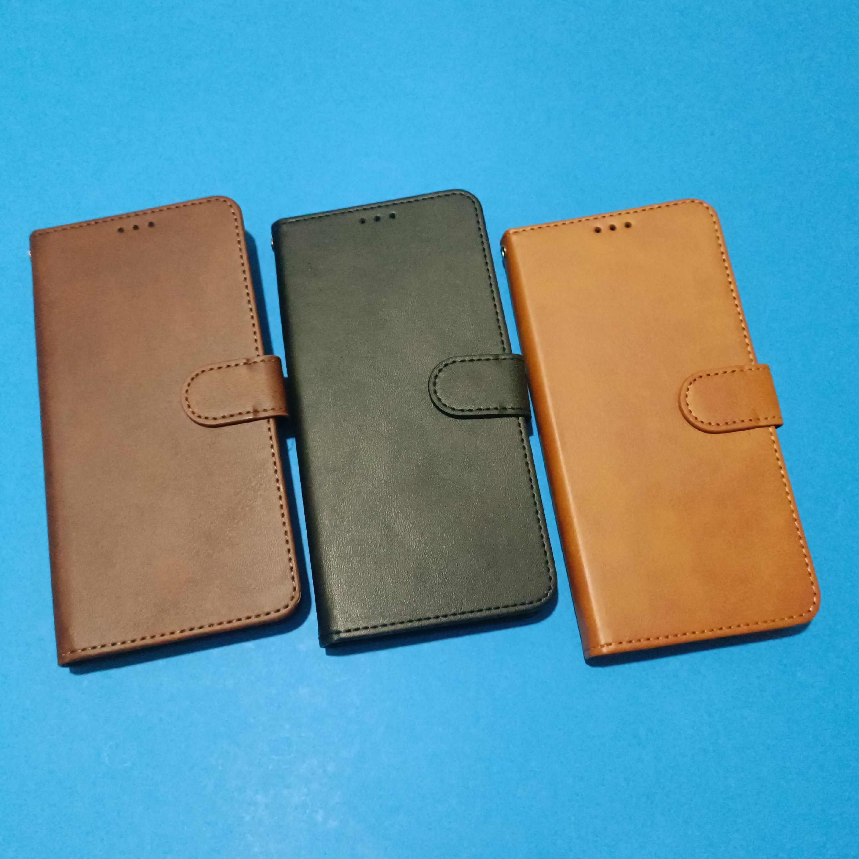 کیف کلاسوری چرمی مگنت دار مناسب برای گوشی موبایل سامسونگ A6plus J8