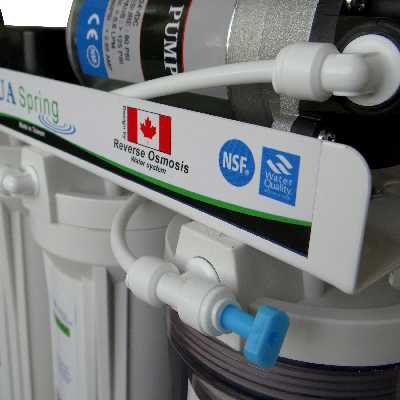 دستگاه تصفیه کننده آب آکوآ اسپرینگ مدل RO-NF7100 به همراه فیلتر تصفیه آب مجموعه 3 عددی