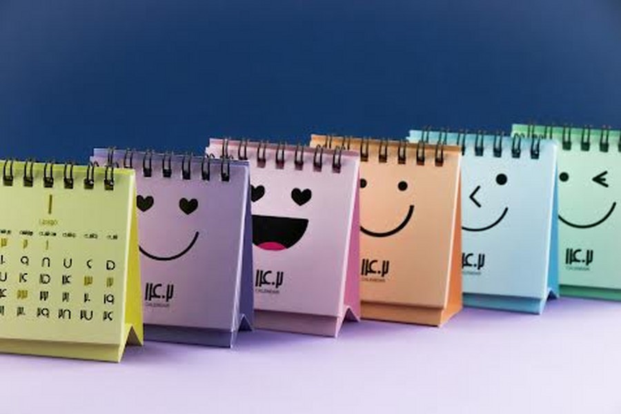 تقویم جیبی و رومیزی پاستلی سال 1402