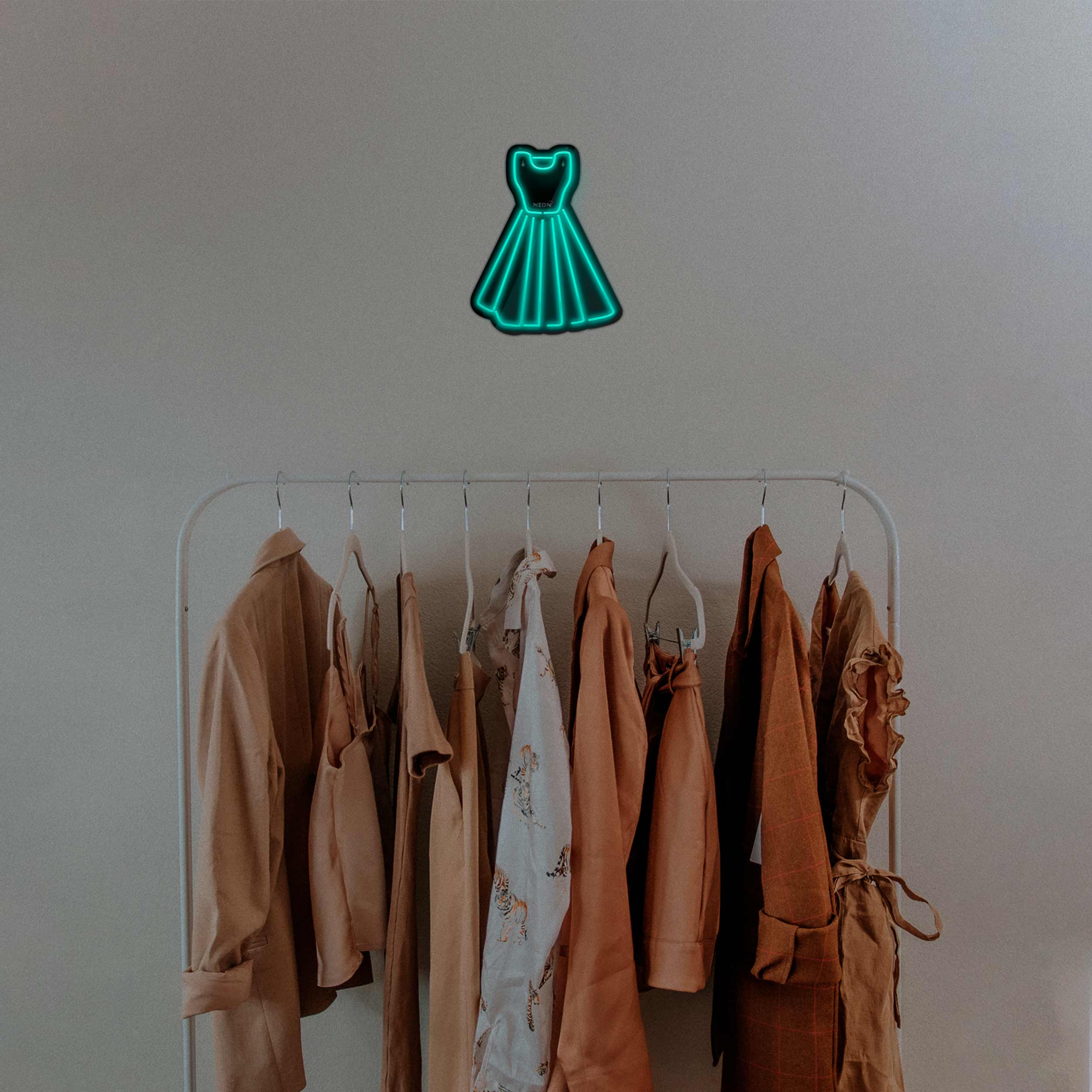 چراغ دیواری نئون دیزاین طرح Women-Clothes-BL_TBL