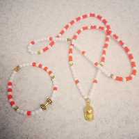 ست رومانتوی و دستبند اسپرت