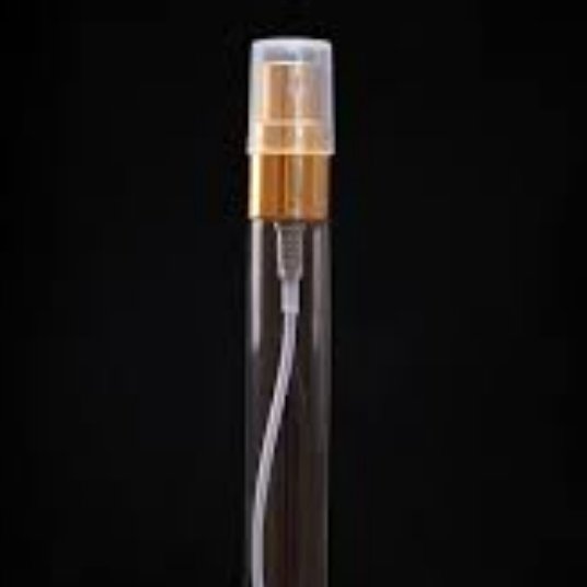 عطر میوه ای ملایم  10میل