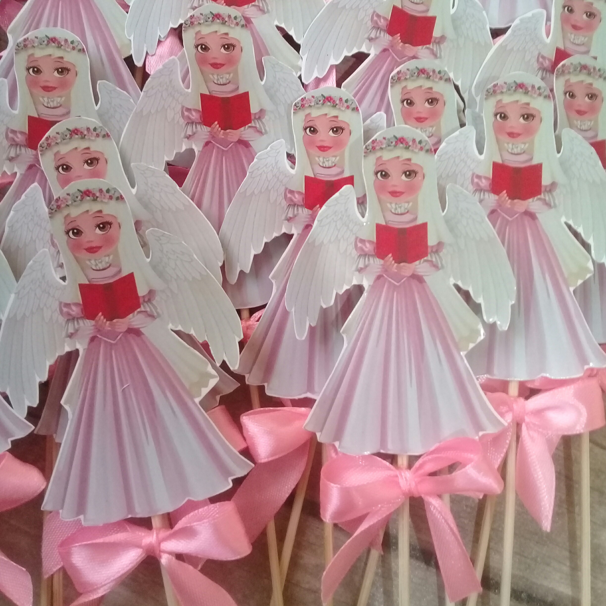 گیفت فرشته جشن قرآن وجشن تکلیف وجشن عبادت دردو رنگ سبز وصورتی باتزیین پاپیون