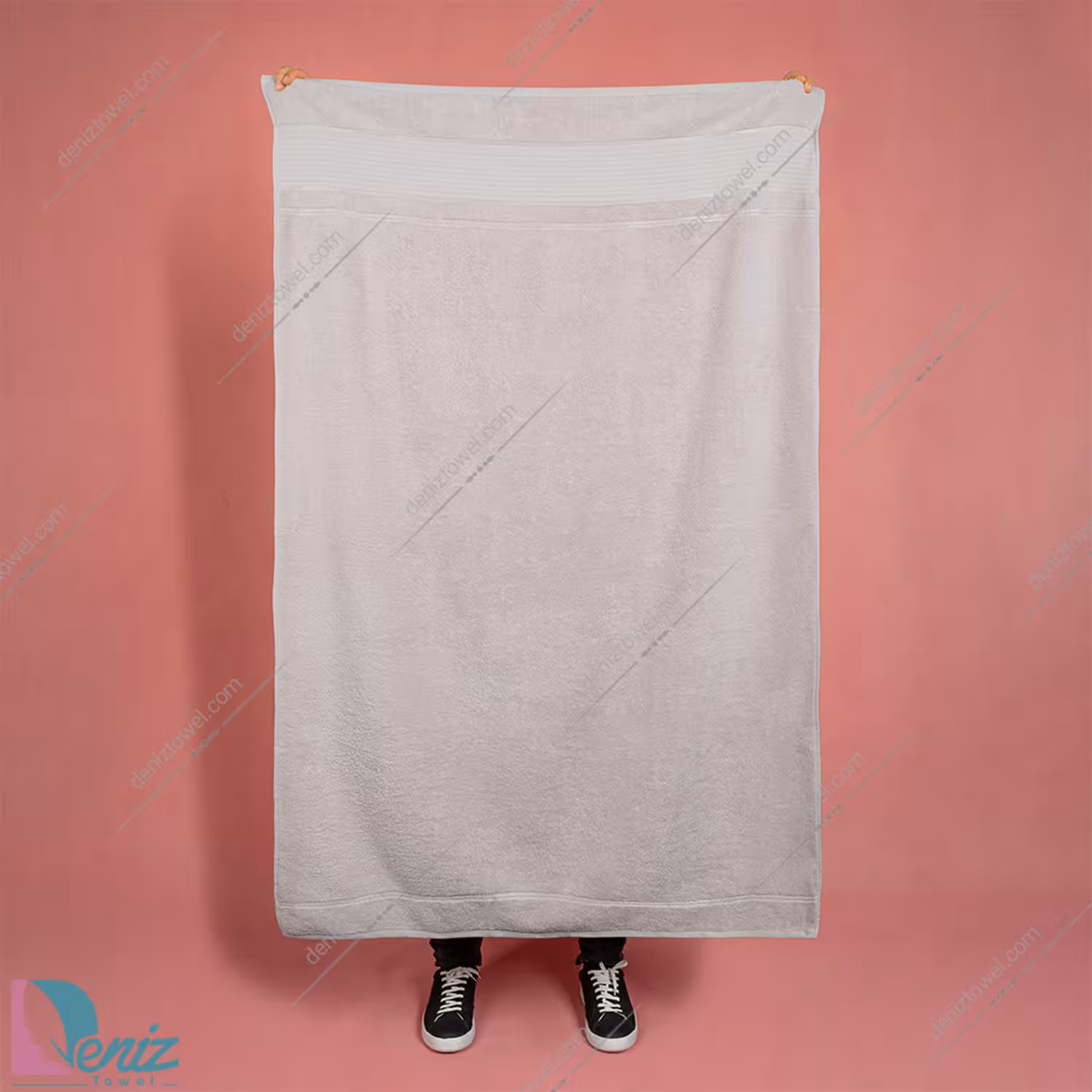 حوله حمامی طرح ژولیت رنگ کرم