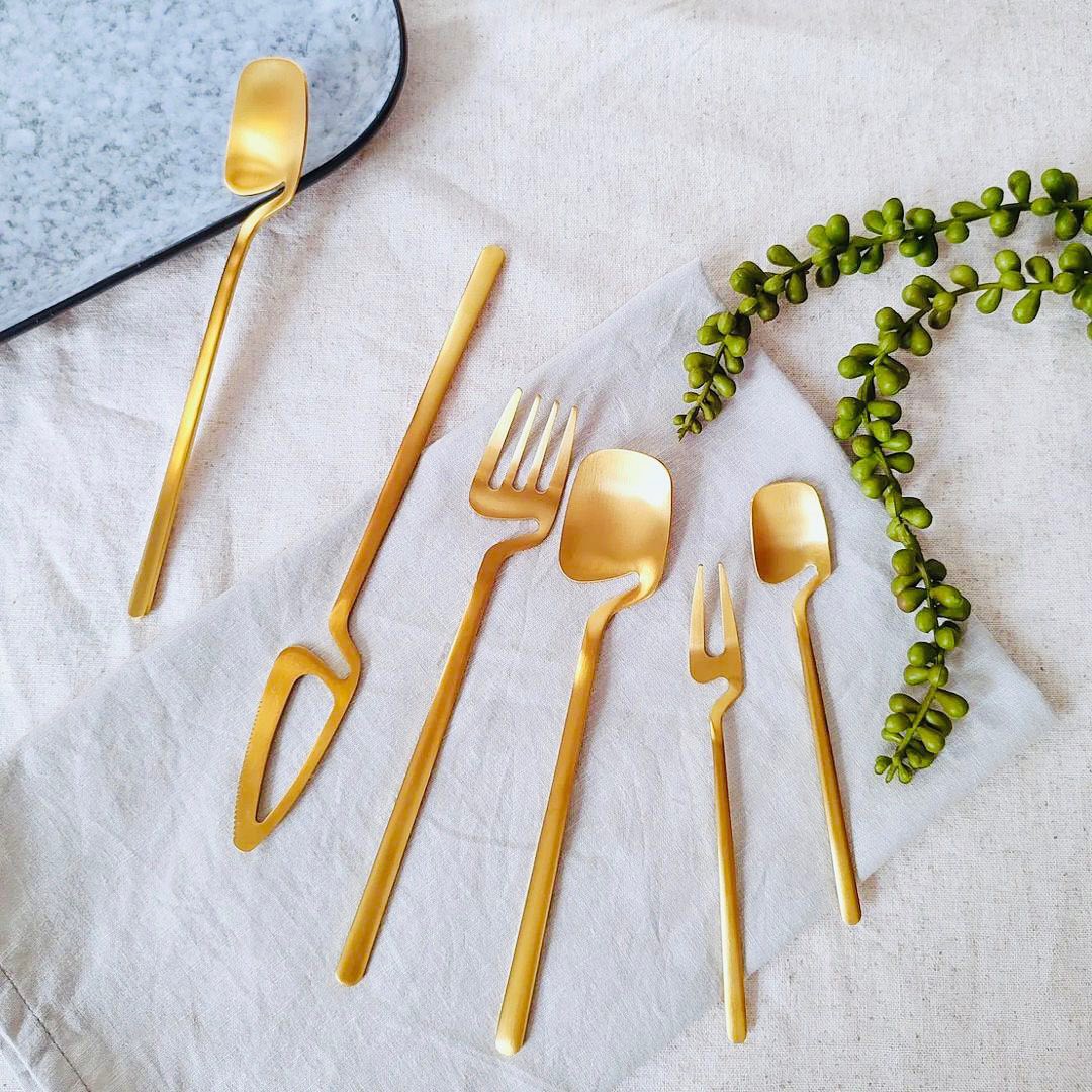 ست قاشق چنگال لاکچری

تعداد 6 نفره 30 پارچه با رنگ استیل طلایی مات ( رنگ ثابت )