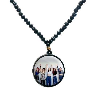 گردنبند پرمانه طرح بلک پینک کد pmd.17953 مدل دو طرفه