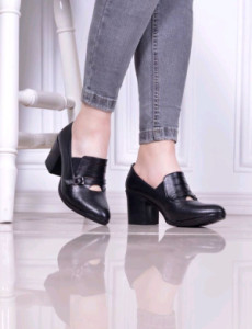 کفش کلاسیک زنانه مدل شانای