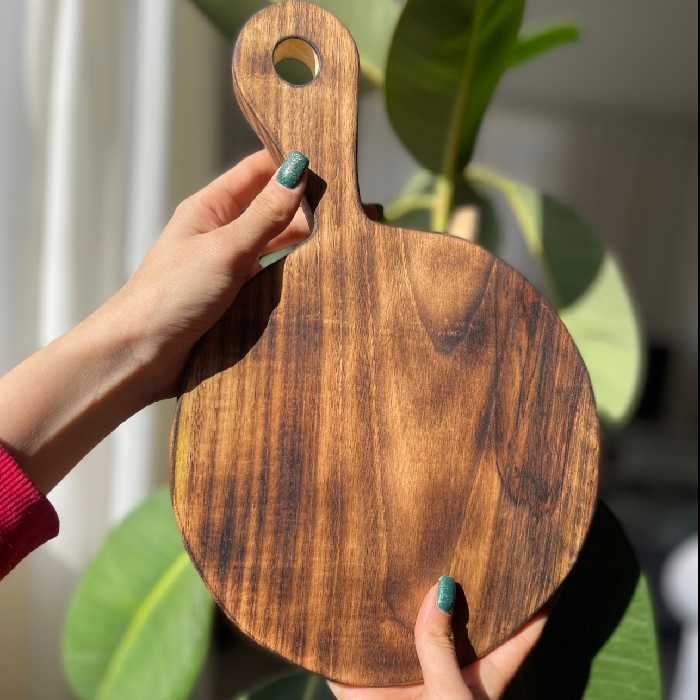 تخته گوشت ساخته شده با چوب یک تیکه