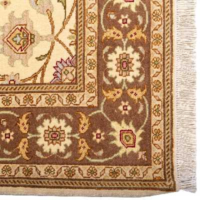 فرش دستباف چهار و نیم متری سی پرشیا کد 701328