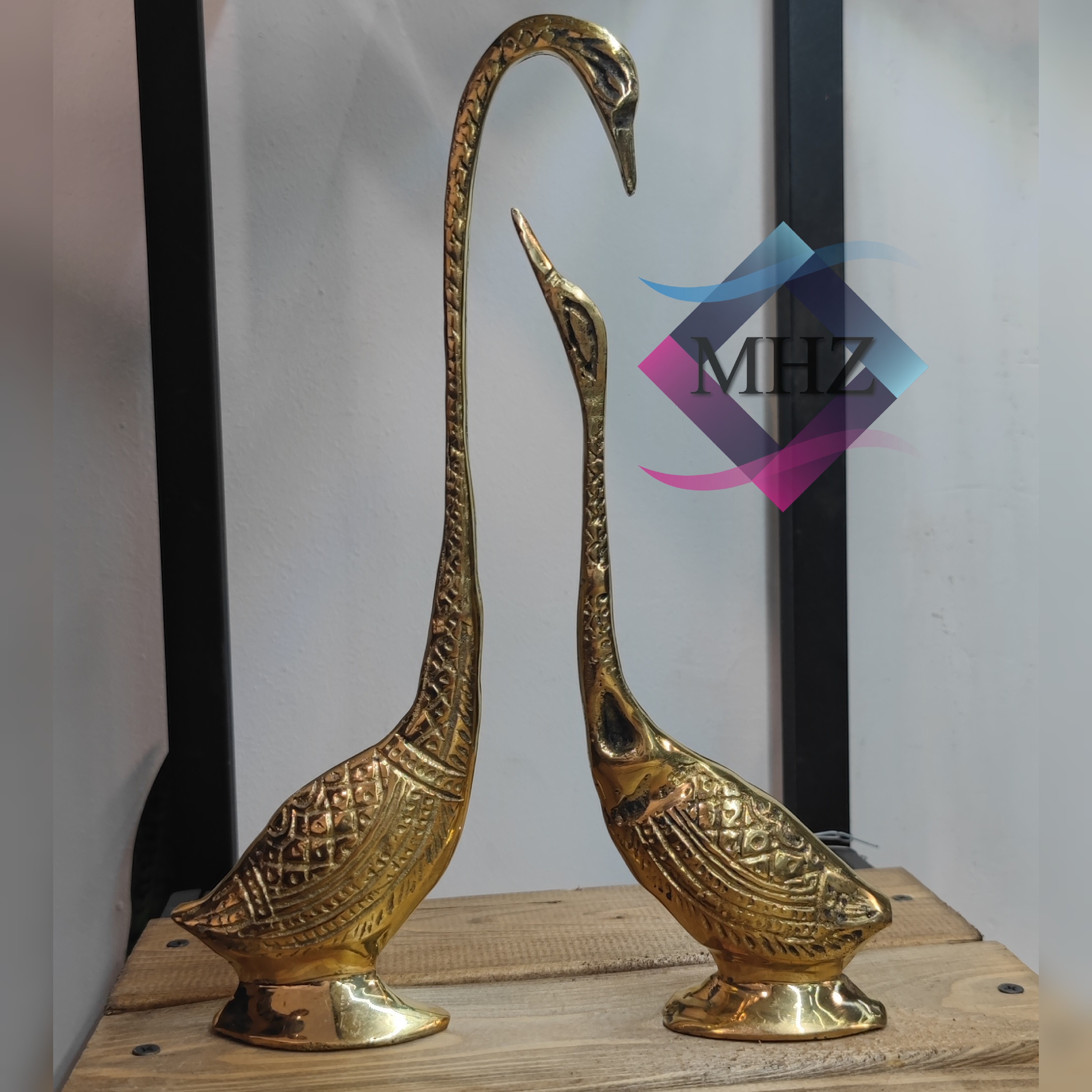 مجسمه برنجی طرح قو نر و ماده