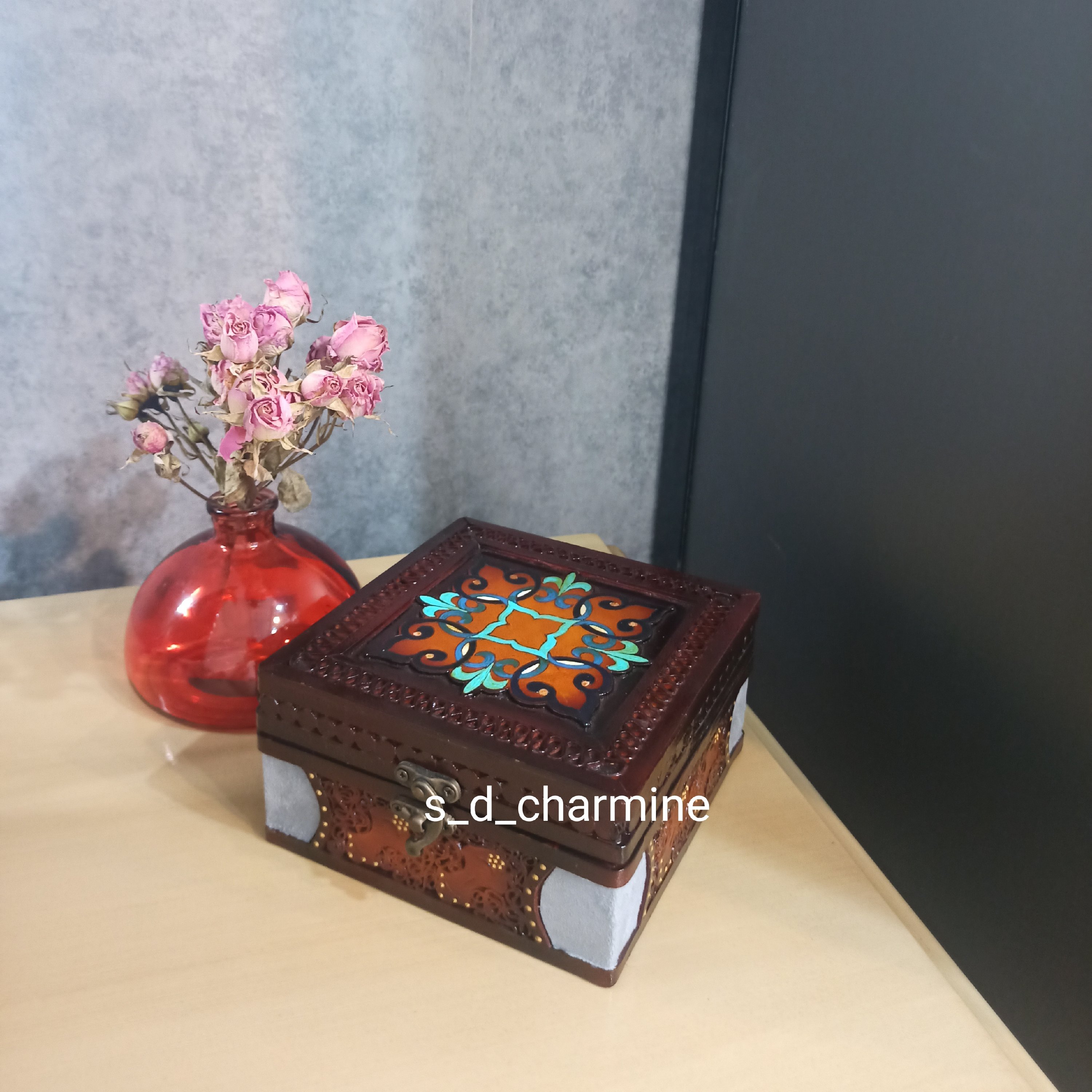 جعبه جواهرات.باکس.باکس هدیه.معرق چرم.اکسسوری.جعبه هدیه.جعبه چرم.