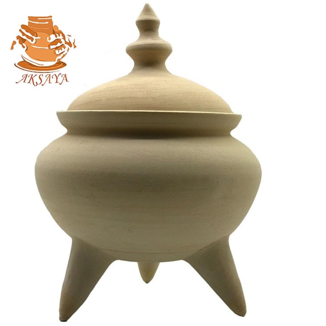 شکلات خوری سفالی مدل سه پایه

کوچک
