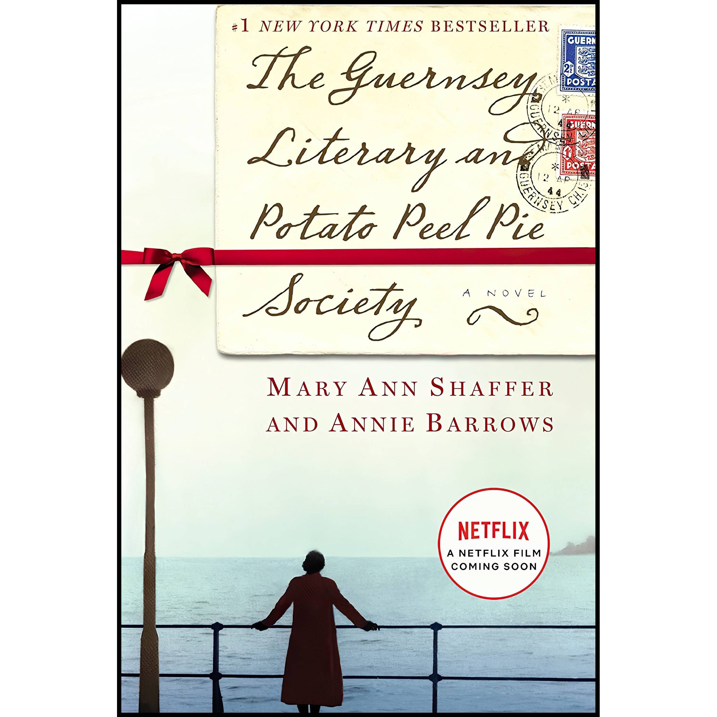 کتاب The Guernsey Literary and Potato Peel Pie Society اثر Mary Ann Shaffer and Annie Barrows انتشارات The Dial Press