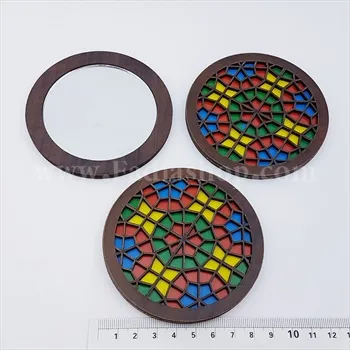 آینه چوبی مشبک