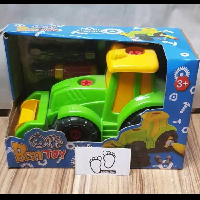 تراکتور پازلی که همراه، با پیج گوشتی وابزار، برای باز وبستن کردن تراکتور