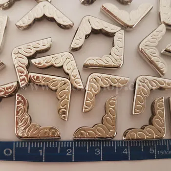 پرچ کناره 1.5 طرح دار نقره ای