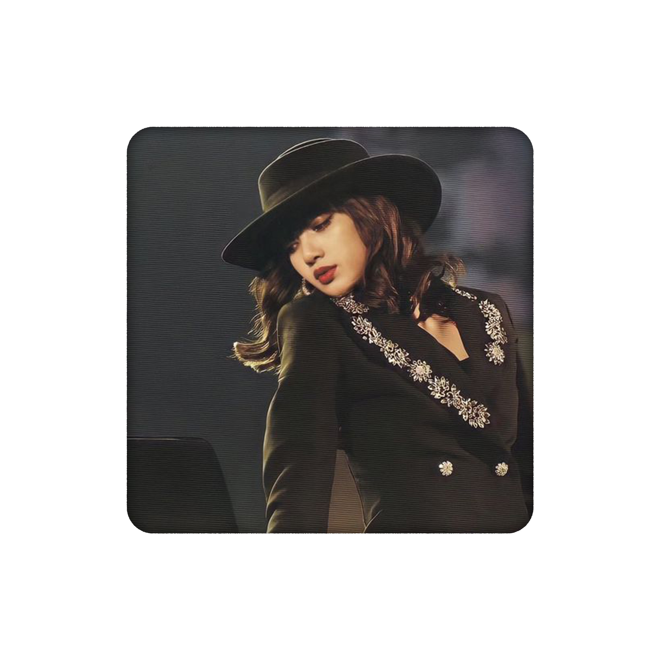 زیرلیوانی طرح Lisa Blackpink کد 7178915