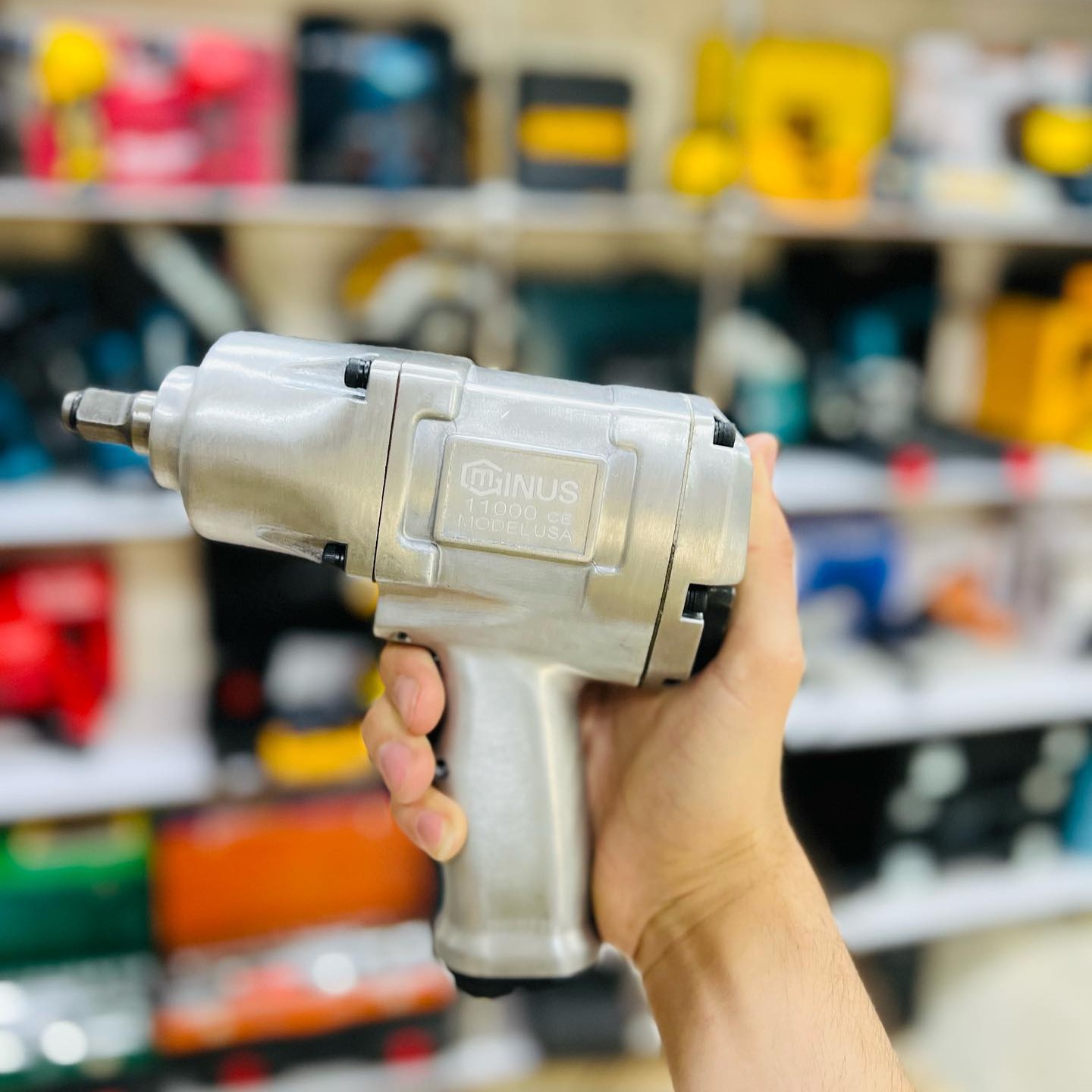 بکس بادی جینیوس
ساخت تایوان
مدل11000CE
1280نیوتون  