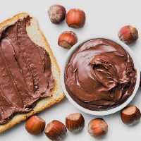 کره فندق شکلاتی