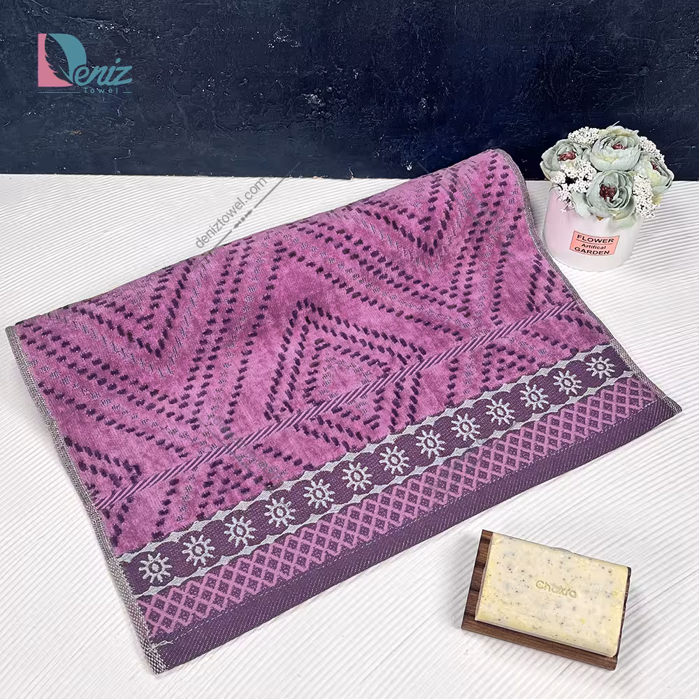 حوله دستی طرح لیدیا رنگ بنفش