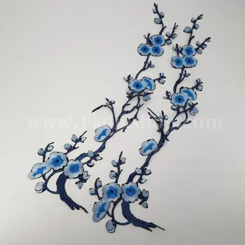 گل تزئینی بزرگ رنگی