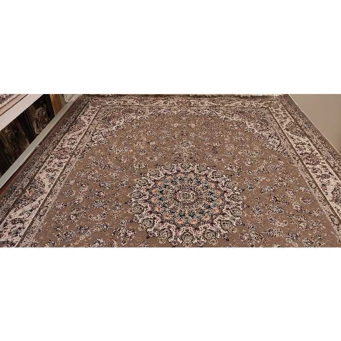 فرش ماشینی زمرد مشهد مدل BEJ007 زمینه بژ